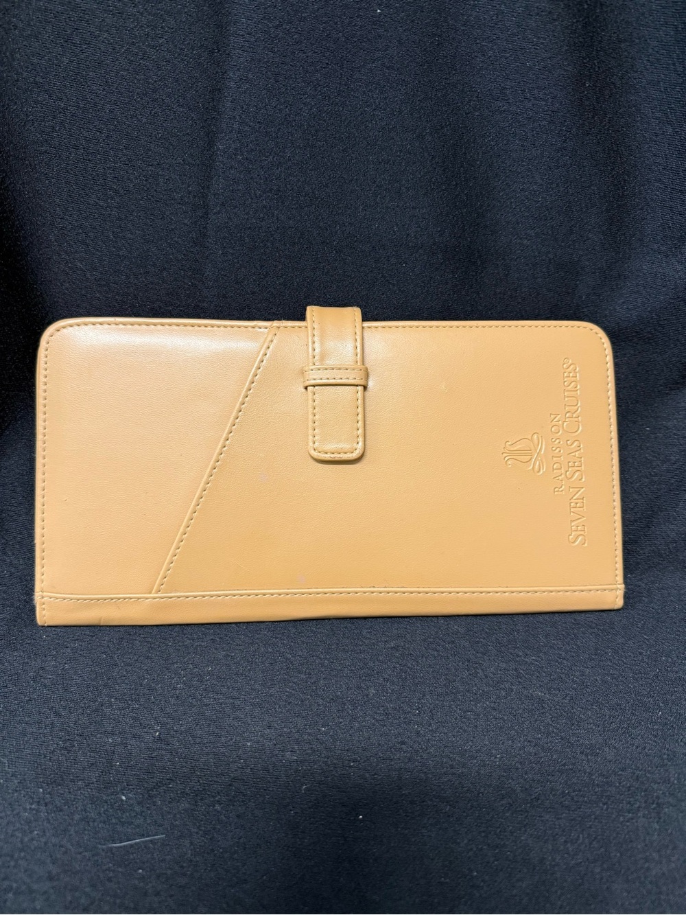 Travel Wallet Leather Seven Seas Radisson Cruise Wallet. - Picture 4 of 4